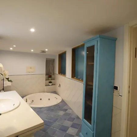 Domus San Martino לינה וארוחת בוקר 4*