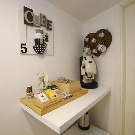 Domus San Martino לינה וארוחת בוקר נאפולי